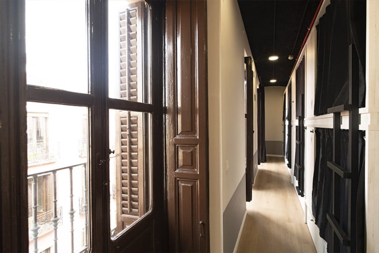 Eight-bed shared room with four bunk beds