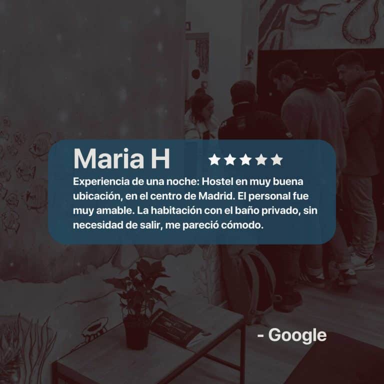 Reseña 5 estrellas de Maria H sobre Adventure Hostel Madrid: hostel en el centro de Madrid con habitación privada y baño.